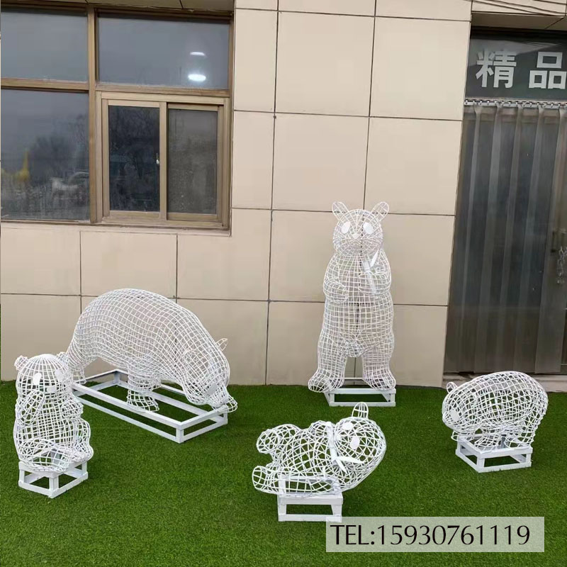 熊猫不锈钢镂空雕塑定制厂家