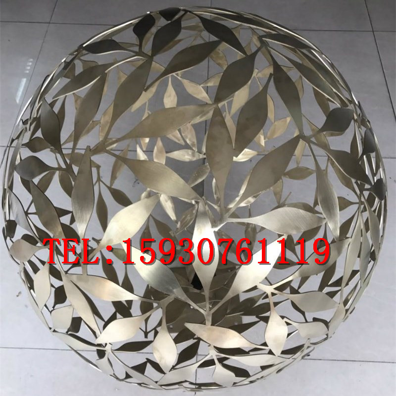 大型304不锈钢圆球镂空装饰雕塑摆件厂家